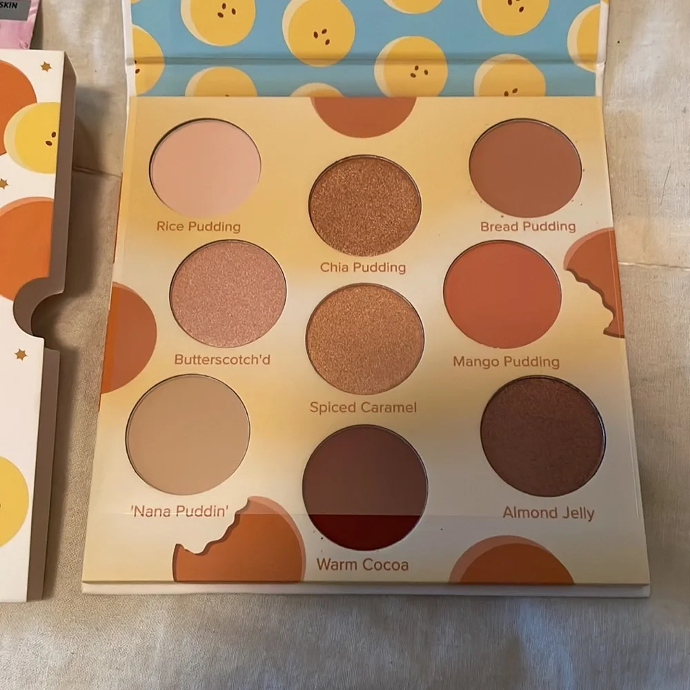 Makeup Bundle - Picture 4 of 5